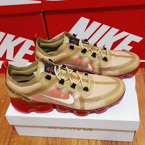 NIKE AIR VAPORMAX 2019: Size- 10 - Picture 2 of 11